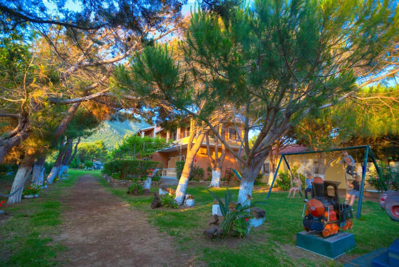 Christinas Lofts Apartment Agios Matthaios  Exterior photo